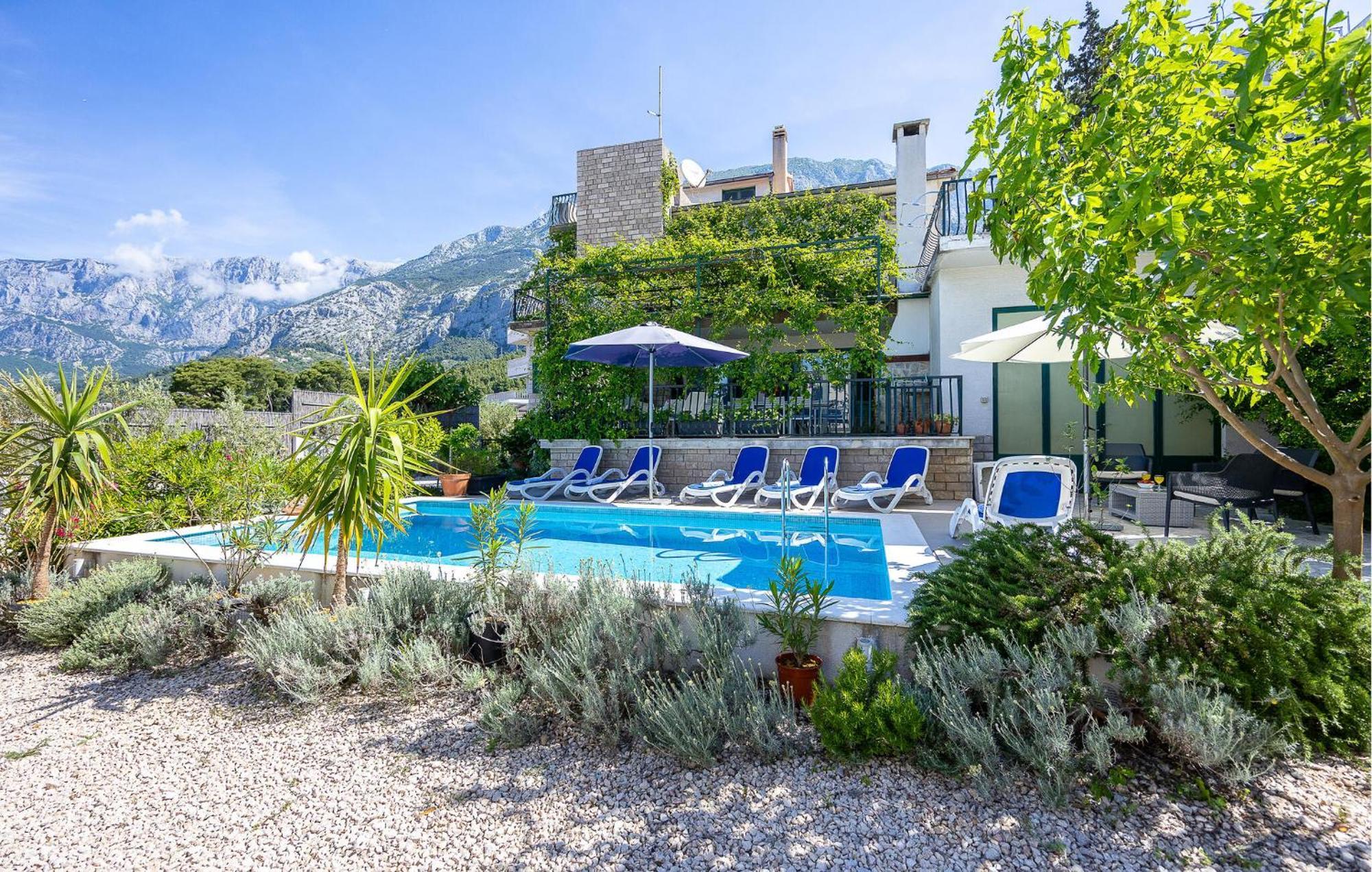 Beautiful In With Kitchen * Makarska